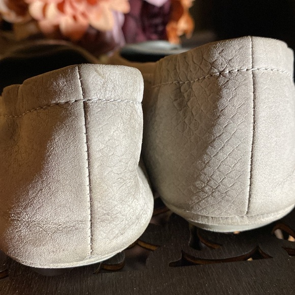 Tory Burch gray suede ballet shoe, women's size 6.5 - Picture 10 of 12